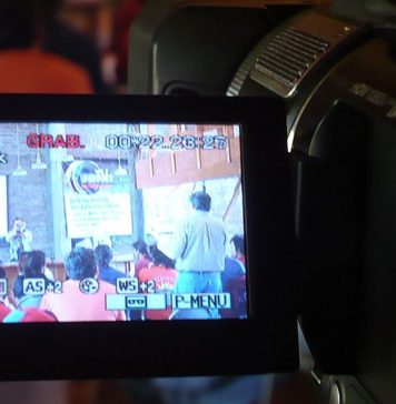 Chile mantiene graves problemas de concentración en radio y TV, dicen especialistas ante comisión del Senado