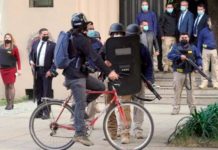 PDI tenía «indiscutible ánimo homicida» en funeral de Luisa Toledo, denuncia Asociación de Reporteros Independientes