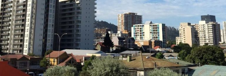 Vecinos y vecinas de Concepción votan por limitar altura de edificios en peculiar plebiscito