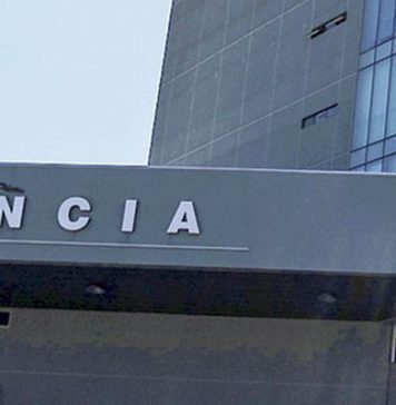 Kevin Moreno continúa en estado crítico tras recibir bala en la cabeza en manifestación por la muerte de hincha colocolino