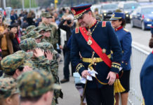 Piñera faculta al Ministro de Defensa a autorizar «Instrucción Premilitar” en organismos educacionales