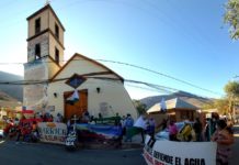 Pese a hostigamiento policial comunidad celebra la clausura definitiva de Pascua Lama