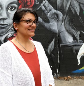 Congresista estadounidense Rashida Tlaib: «Israel es un estado racista que niega la vacuna a palestinos como mi abuela»