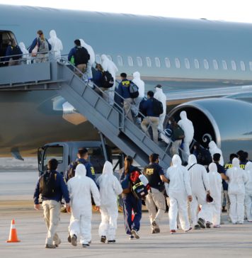 HRW: Gobierno chileno debe poner fin a las deportaciones de venezolanos y debe cumplir el derecho internacional